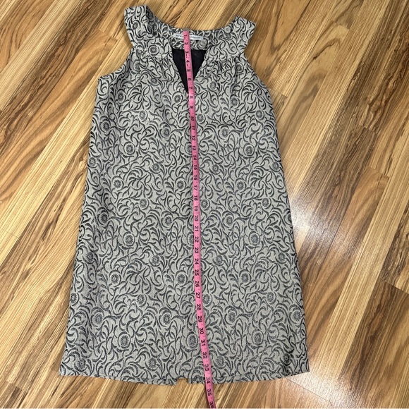 Steve Madden Silver sparlkly Metallic Stitching Shift Mini Dress Sleeveless 8 - Picture 3 of 7